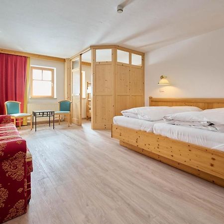 Heart Hotel Aurora اوبرتاورن المظهر الخارجي الصورة