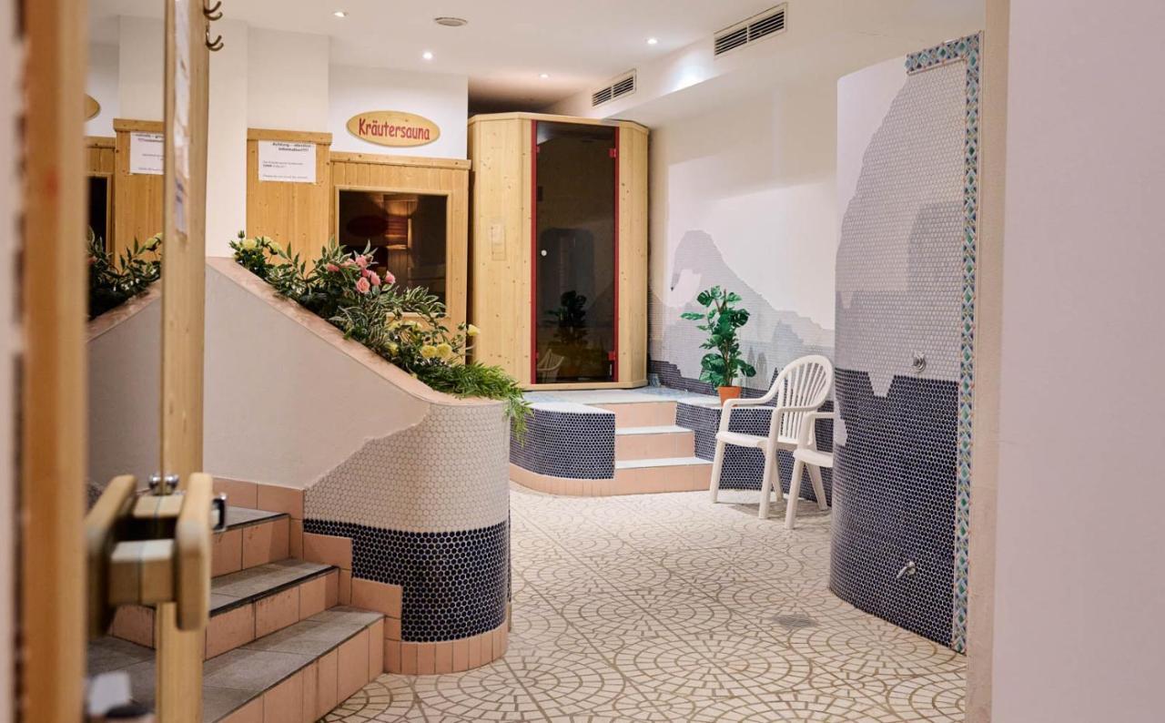 Heart Hotel Aurora اوبرتاورن المظهر الخارجي الصورة